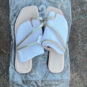 Rouge Jelly Sandals